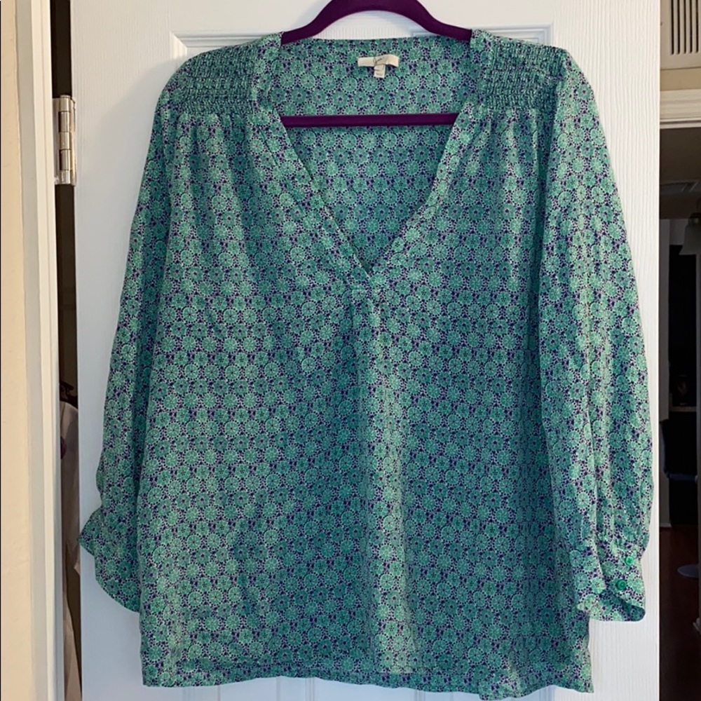 Joie Vneck blouse
